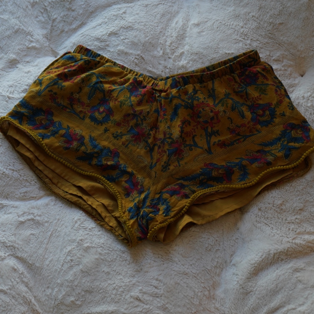 Zara flowy shorts